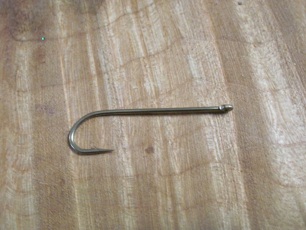 #K9395 Ring-Eye Streamer Hook